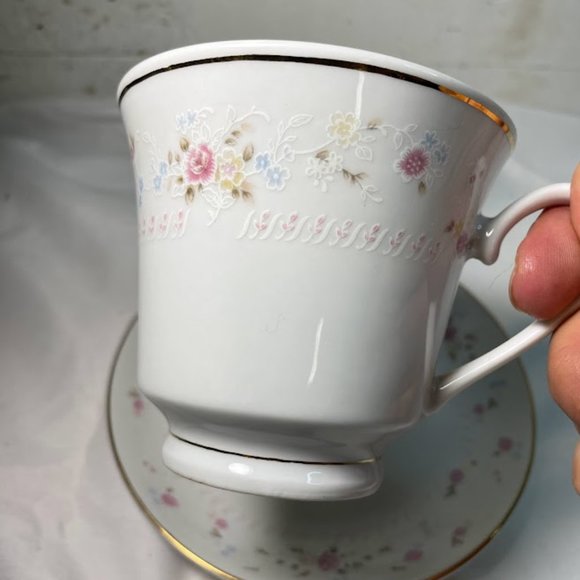 Home Styles Fine China Pink Floral Gold Trim Cup and Saucer Made in China - Picture 7 of 10